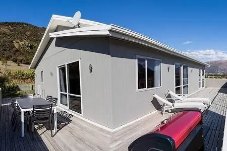 Mount Iron 'the Big House' 2 Kitchens 2 Living Vakantiehuis Wanaka